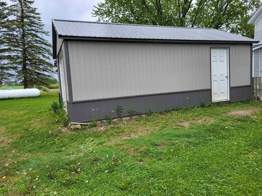 W5168 LAKE ROAD, Greenwood, WI 54437 - Image #3