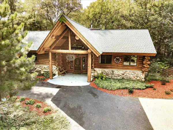 9640 COUNTY ROAD D, Almond, WI 54090