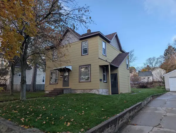 206 S 5TH AVENUE, Wausau, WI 54401