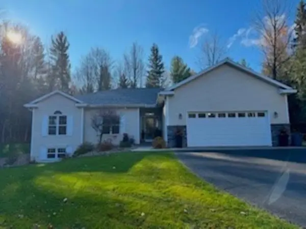 6011 STETTIN DRIVE, Wausau, WI 54401