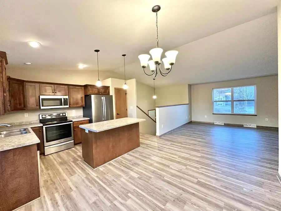 819 SEDONA COURT, Kronenwetter, WI 54455 - Image #3