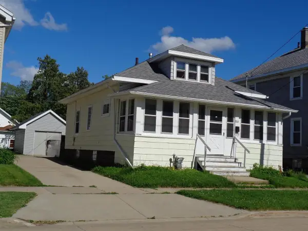 844 FREDERICK STREET, Oshkosh, WI 54901