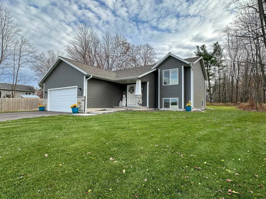 2601 ANNAMARIE DRIVE, Kronenwetter, WI 54455 - Image #2