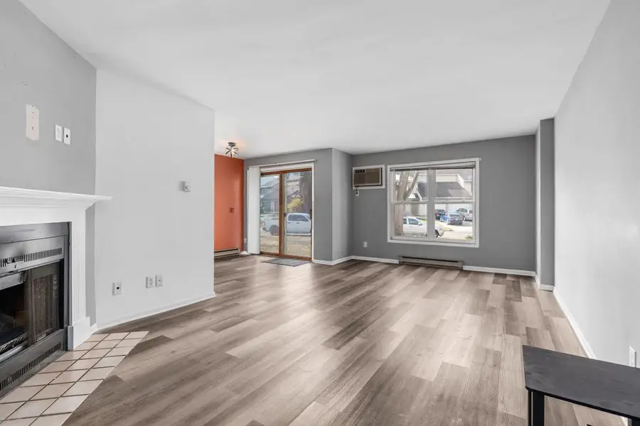 6710 PARK RIDGE DRIVE #Unit B, Madison, WI 53719 - Image #2