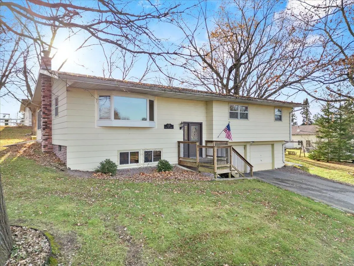 120 W 20TH STREET, Neillsville, WI 54456 - Image #1