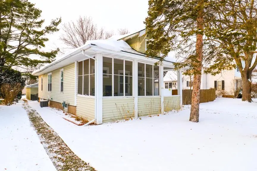 1004 S CHERRY AVENUE, Marshfield, WI 54449 - Image #2