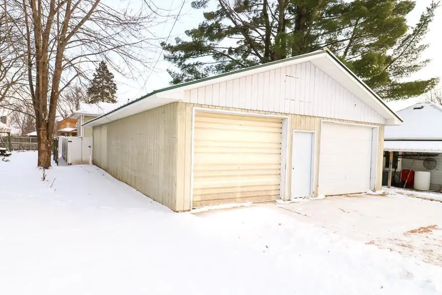 1004 S CHERRY AVENUE, Marshfield, WI 54449 - Image #3