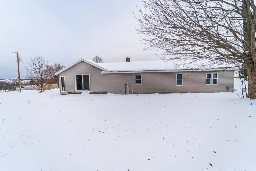 221511 COUNTY ROAD B, Marathon, WI 54448 - Image #2