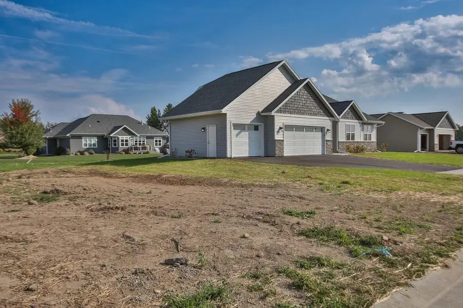 1609 E 21ST STREET, Marshfield, WI 54449 - #3