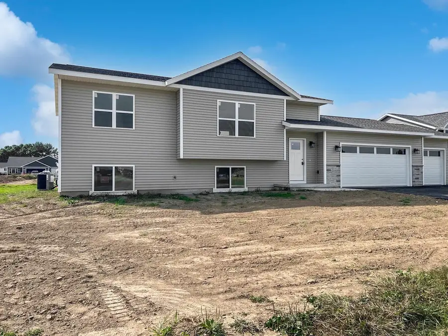 2104 S COTTONWOOD AVENUE, Marshfield, WI 54449 - Image #2