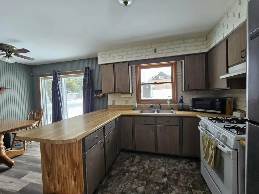 600 HALL STREET, Mosinee, WI 54455 - Image #2