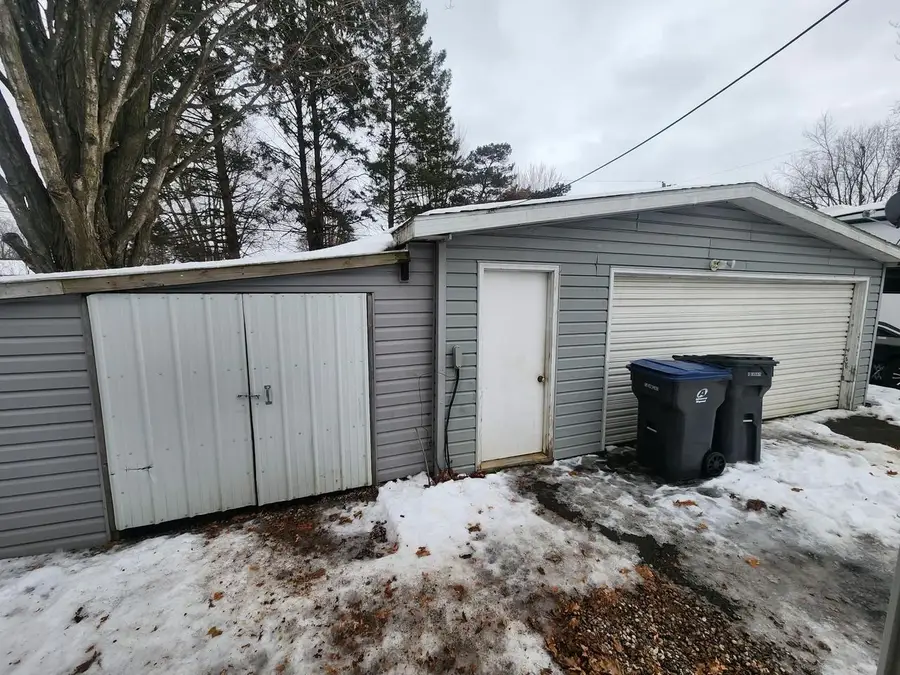 305 W ROBERTS STREET, Spencer, WI 54449 - #3