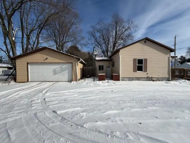 1616 HOWARD AVENUE, Stevens Point, WI 54481 - #1