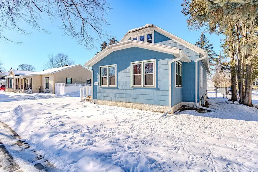 1118 S 5TH AVENUE, Wausau, WI 54401 - Image #3