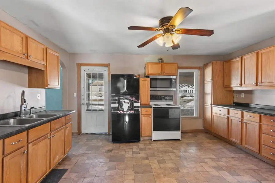 640 LEE STREET, Wisconsin Rapids, WI 54494 - #3