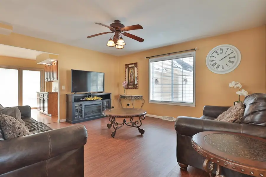 219 N 2ND STREET, Abbotsford, WI 54405 - #3