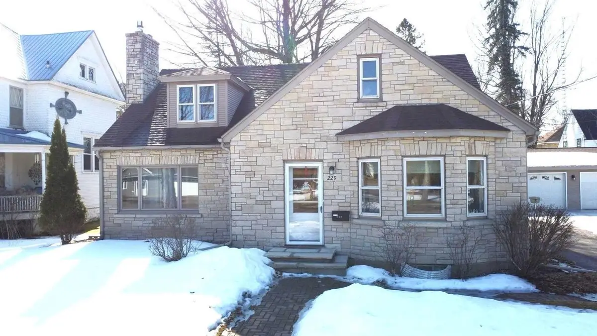 229 5TH AVENUE, Antigo, WI 54409 - #1