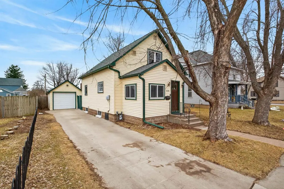 420 10TH STREET SOUTH, Wisconsin Rapids, WI 54494 - #1
