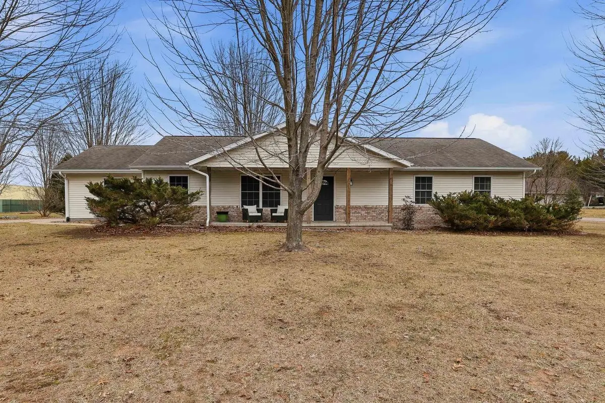 2825 LEAHY AVENUE, Stevens Point, WI 54481 - #1