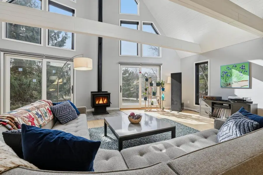 10174 YELLOW BRICK ROAD, Amherst, WI 54406 - #2