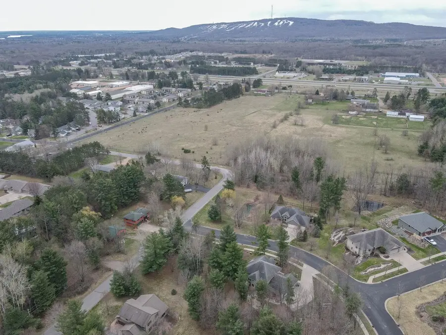 210 BLUESTONE DRIVE, Wausau, WI 54401 - #3