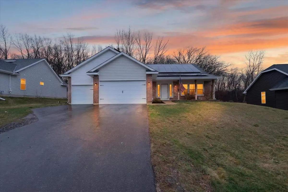 11142 N LAKE WOODS DRIVE, Fulton, WI 53534 - #1