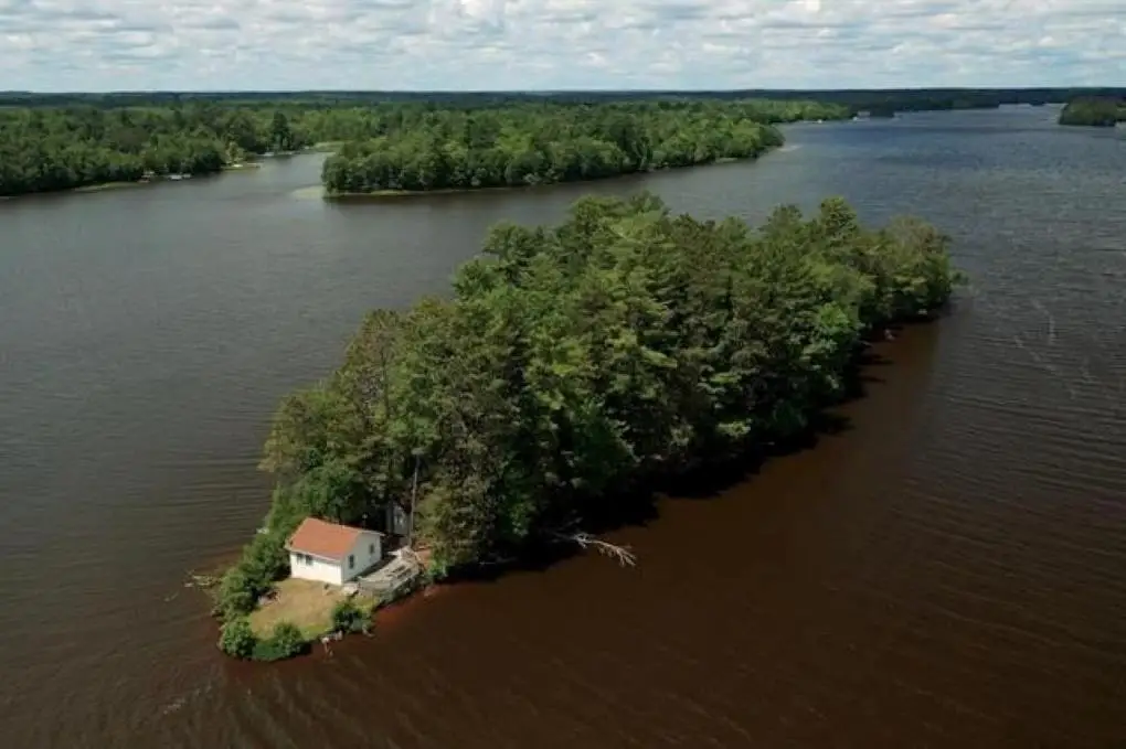 100 CHICAGO ISLAND, Tomahawk, WI 54487 - #1