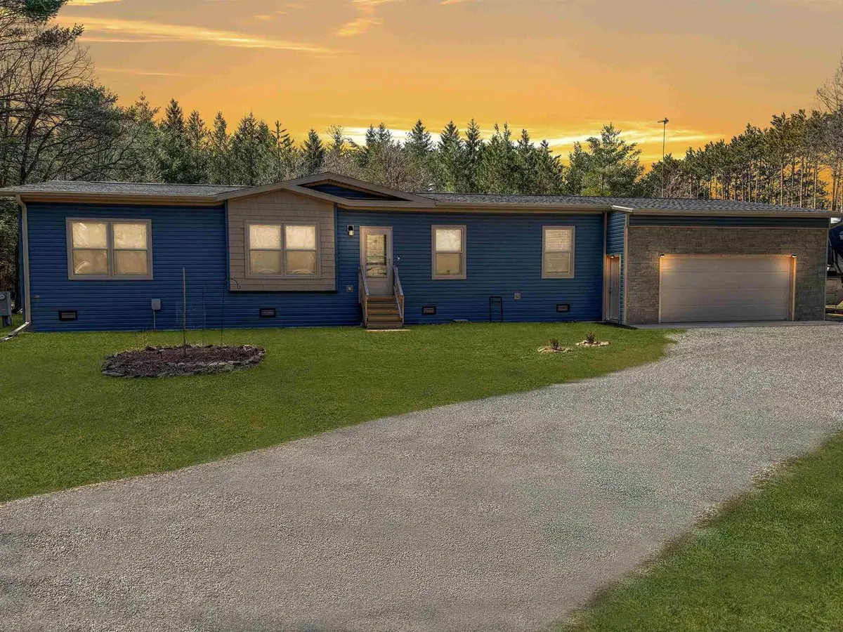 5651 BOULDER CIRCLE, Wisconsin Rapids, WI 54494 - #1