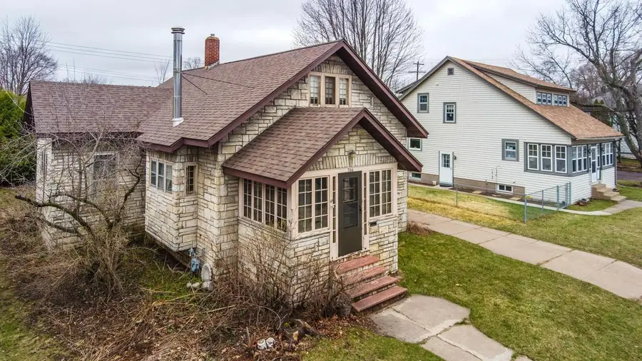 706 S 5TH AVENUE, Wausau, WI 54401 - #3