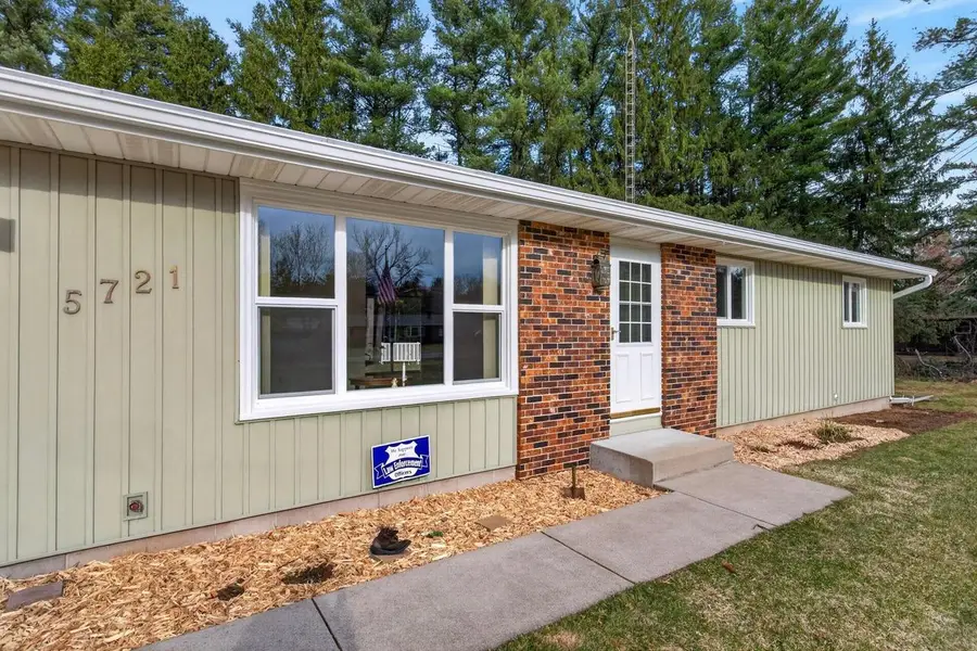 5721 WINTERGREEN DRIVE, Wisconsin Rapids, WI 54494 - #3