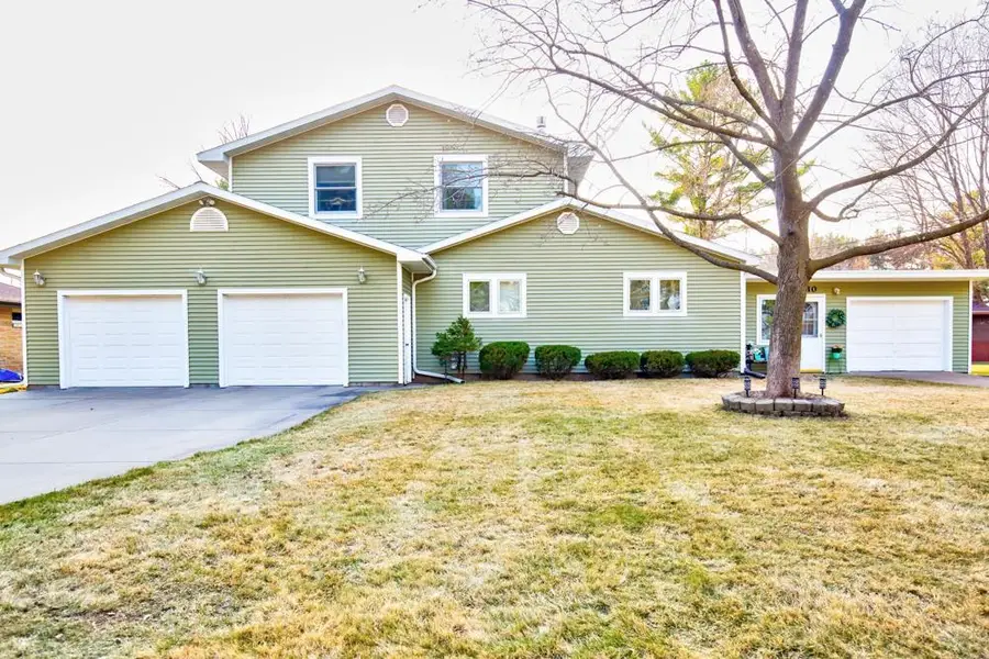 2910 5TH STREET SOUTH, Wisconsin Rapids, WI 54494 - #3