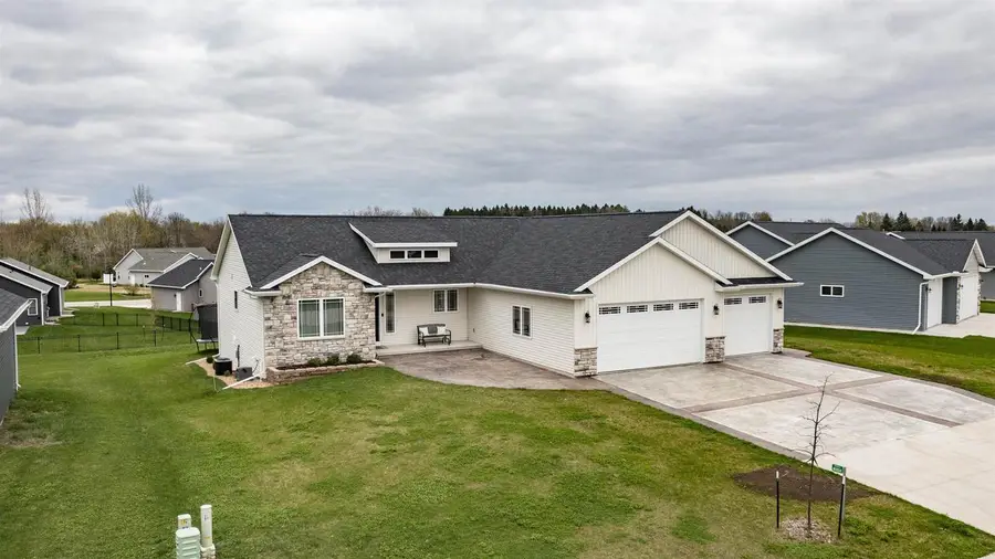 N1004 FALLON LANE, Greenville, WI 54942 - #2