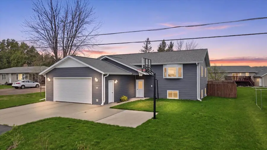 305 29TH STREET, Marshfield, WI 54449 - #3
