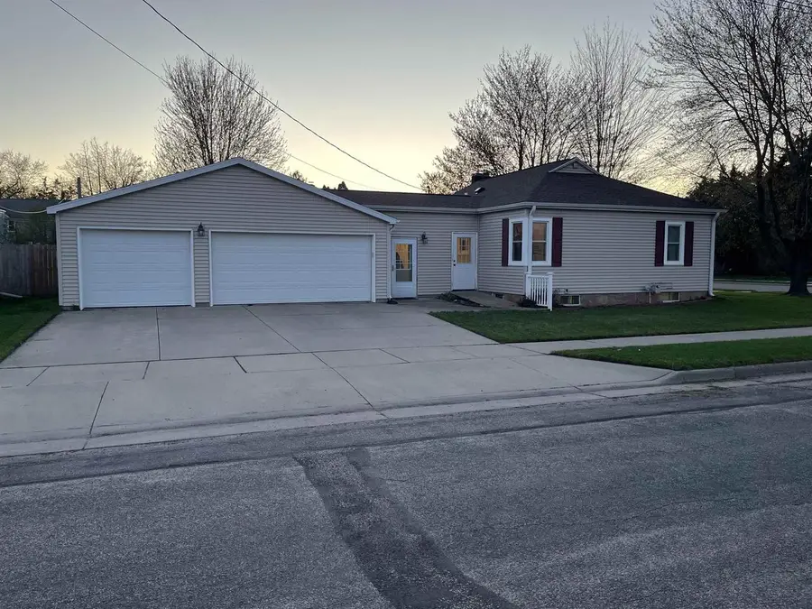 1440 OAK STREET, Wisconsin Rapids, WI 54494 - #2