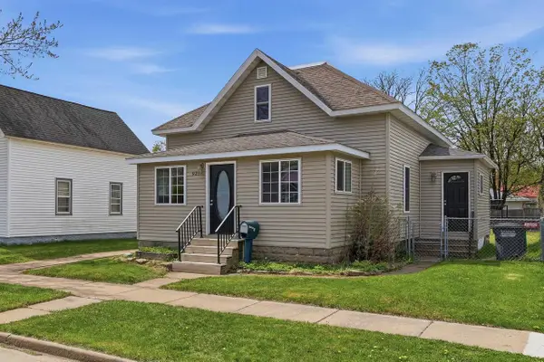 921 10TH AVENUE NORTH, Wisconsin Rapids, WI 54495