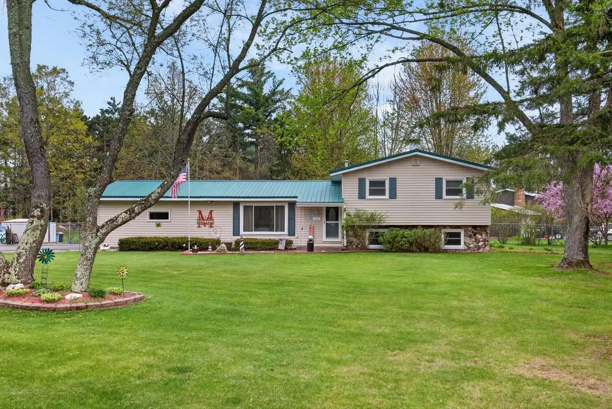 5010 AUBURN AVENUE, Wisconsin Rapids, WI 54494 - #1