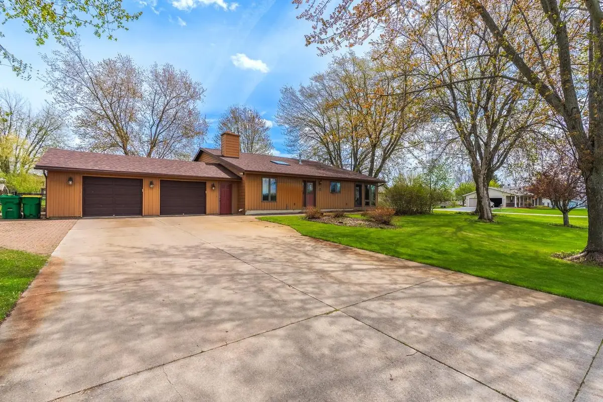 6864 DAIRYLAND LANE, Rudolph, WI 54475 - #1