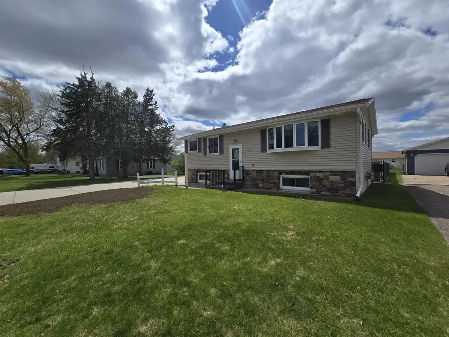 2630 2ND STREET SOUTH, Wisconsin Rapids, WI 54494 - #2