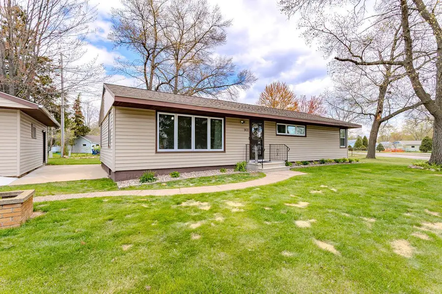 903 6TH STREET, Mosinee, WI 54455 - #2