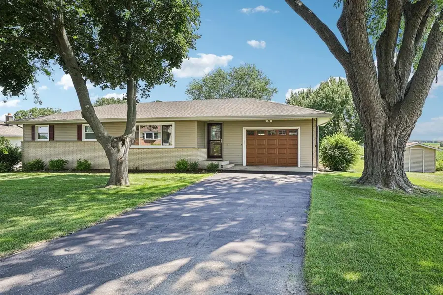 1909 WEBER DRIVE, Sun Prairie, WI 53590 - #2