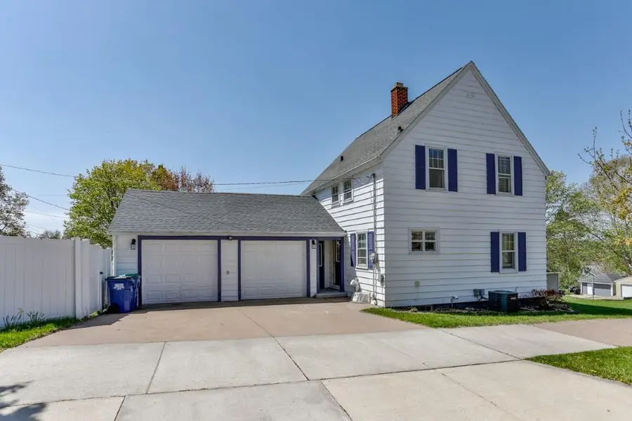 303 9TH AVENUE, Wausau, WI 54401 - #2