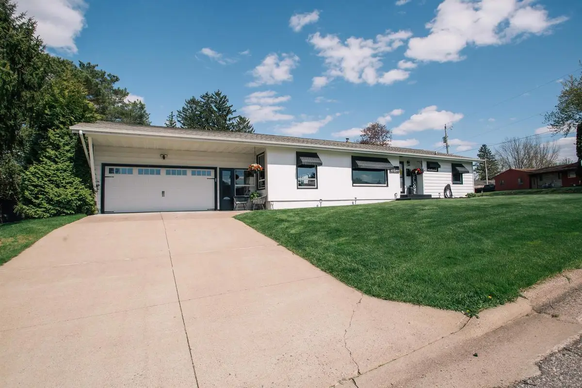 401 SUNSET PLACE, Neillsville, WI 54456 - #1