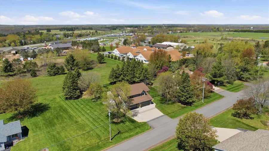 1508 N ADAMS AVENUE, Marshfield, WI 54449 - #3