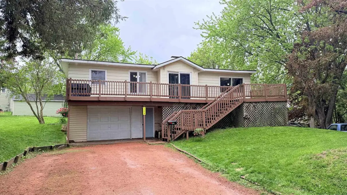114 N 9TH AVENUE, Wausau, WI 54401 - #1