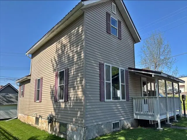 221 W 4TH STREET, Neillsville, WI 54456 - #2
