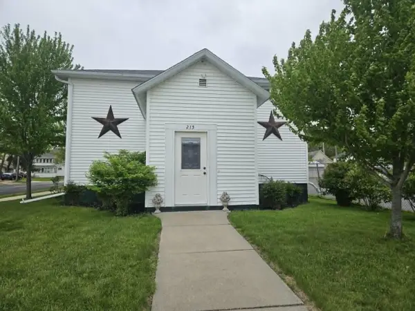 215 W DEPOT STREET, Marshfield, WI 54449
