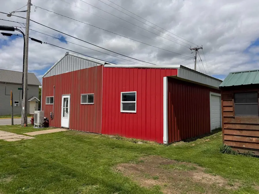 102 E MAIN STREET, Spencer, WI 54479 - #2