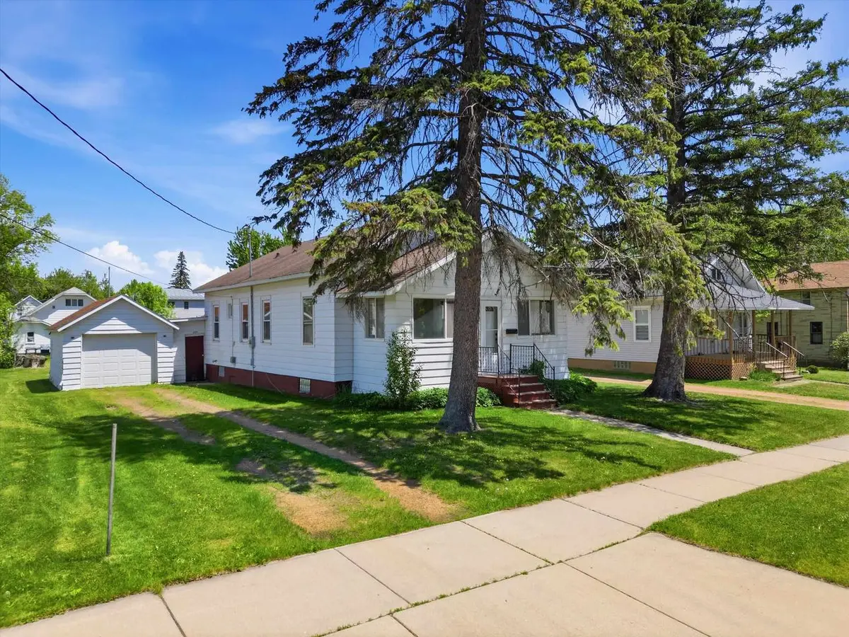 607 W ARNOLD STREET, Marshfield, WI 54449 - #1