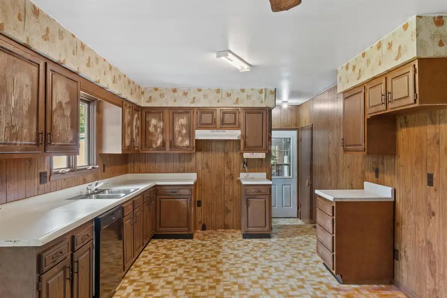8130 52ND STREET SOUTH, Wisconsin Rapids, WI 54494 - #3