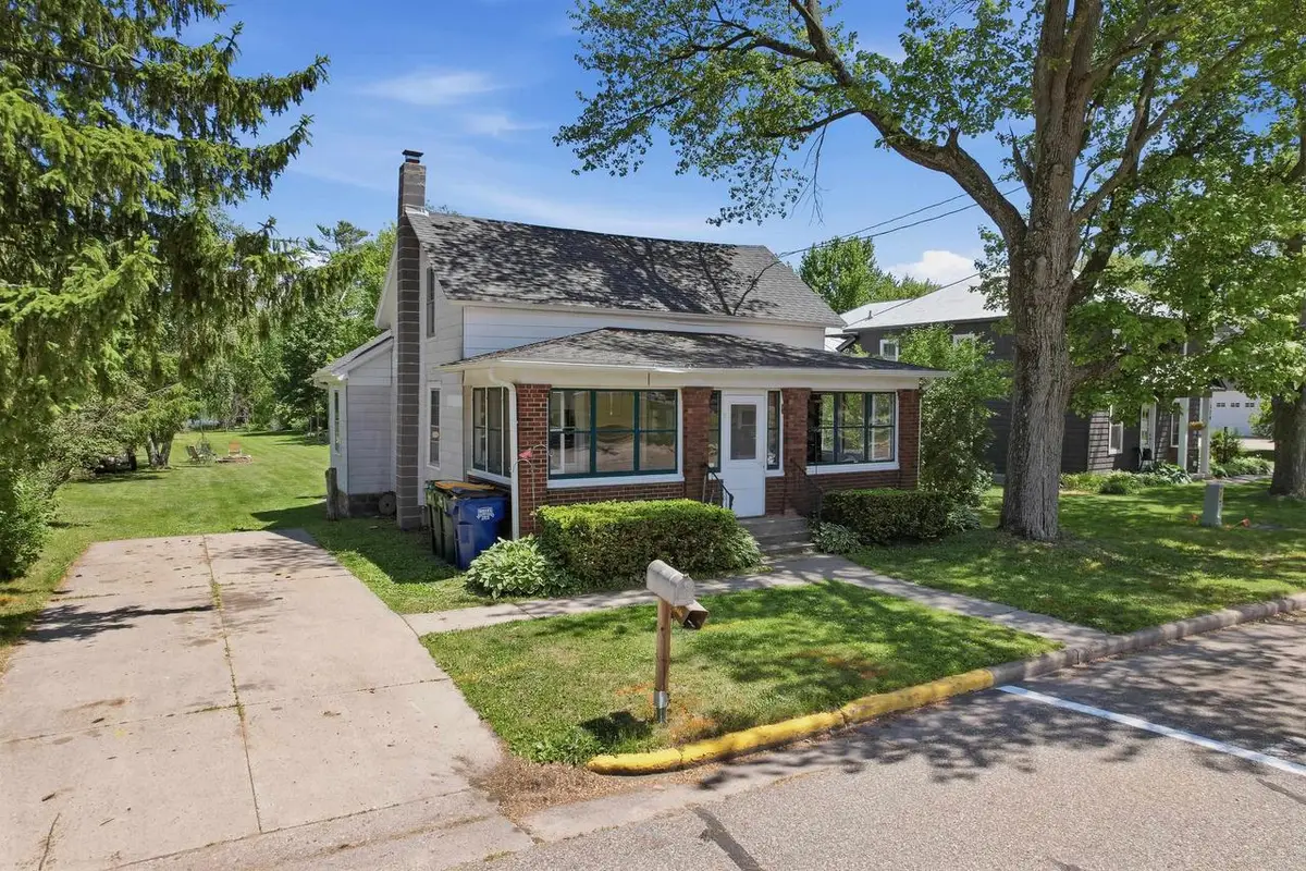 338 N MAIN STREET, Amherst, WI 54406 - #1